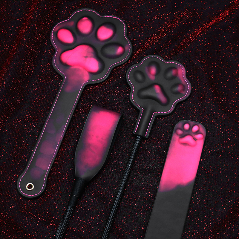 Cat Toys - Pá de Couro Sensível ao Calor